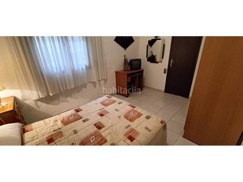 Foto c5b50717-8d6a-49a2-9e28-1cfb028e4bf1. Casa  en singuerlin en Guinardera Santa Coloma de Gramenet