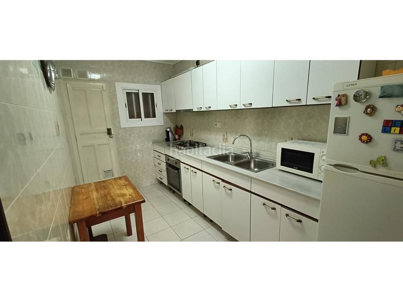 Foto e997f119-d5f6-4165-8482-aeb3f304bb67. Casa  en singuerlin en Guinardera Santa Coloma de Gramenet