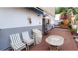 Appartement  Ramon berenguer iv. Amplio y luminoso piso con impresionante terraza en zona residen