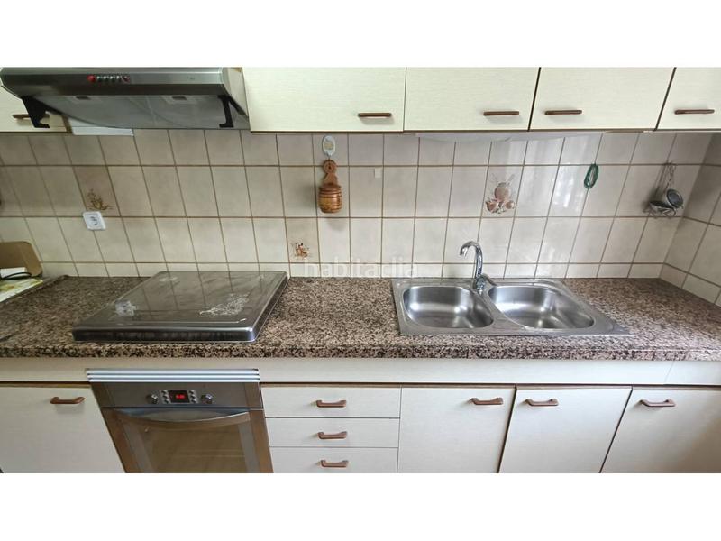 Foto e06ee448-c28a-4633-ae66-33f2b3920cc6. Piso amplio y luminoso piso con impresionante terraza en zona residencial en Santa Coloma de Gramenet