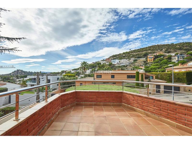 Foto 136eb39f-c97d-467b-8905-0572331382b5. Haus mit heizung parking pool in Mas Ram Badalona