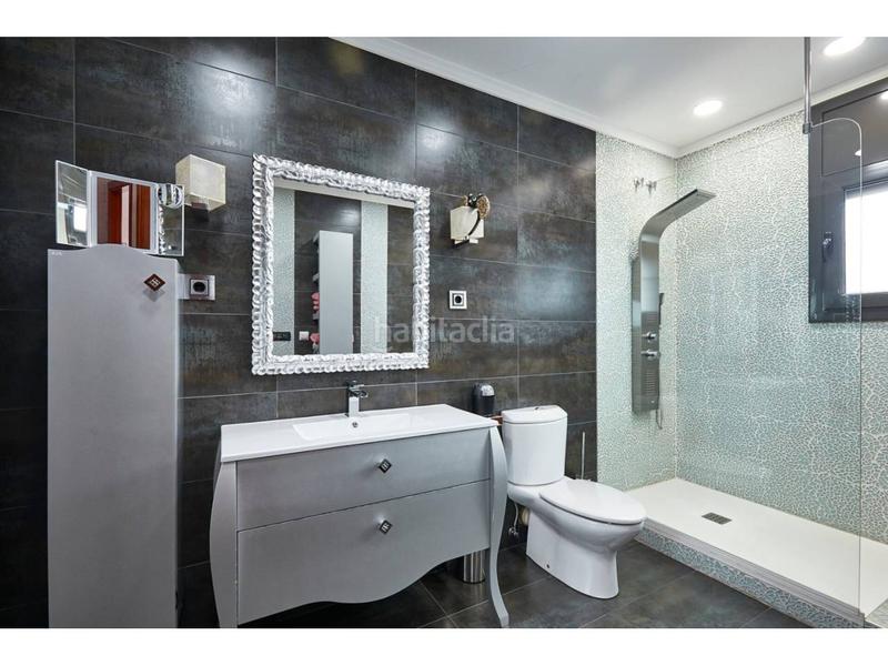 Foto 1d8f9c35-953b-4999-a0f1-bc65ba8da62f. Haus mit heizung parking pool in Mas Ram Badalona