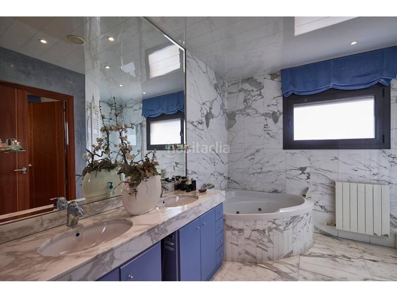 Foto df0cf84f-8732-4d3a-98a3-15c933ba2342. Haus mit heizung parking pool in Mas Ram Badalona