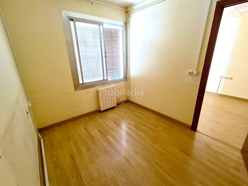 Foto fa33f8fb-673b-4877-8cd5-c788f25c0b2c. Piso  con gran potencial en el centro ! en Riu Sud Santa Coloma de Gramenet
