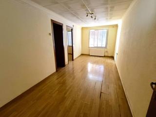 Etagenwohnung  Sant joaquim. Piso con gran potencial en el centro de santa coloma de gramenet