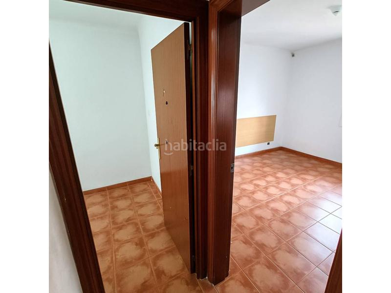 Foto d2a0bd44-bb3e-451d-8444-d497a03d1199. Piso  muy céntrico en Can Mariner Santa Coloma de Gramenet