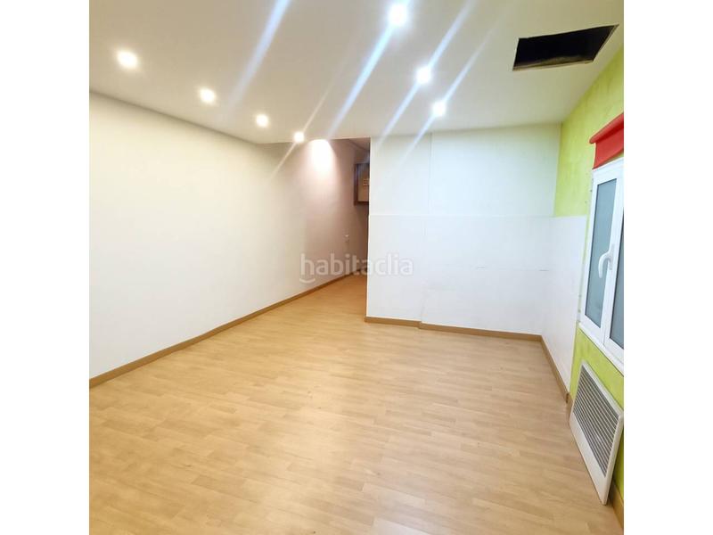Foto 19f8011f-511b-4535-b1e2-3257e7a69e08. Local comercial venta de local comercial en Centre Santa Coloma de Gramenet