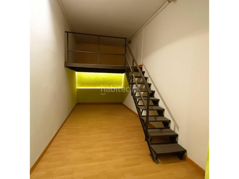 Foto aae6263f-7559-4123-ae9c-b04378dbd19a. Local comercial venta de local comercial en Centre Santa Coloma de Gramenet