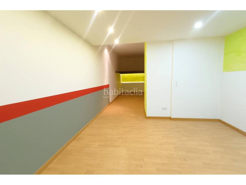 Foto be5e1046-2074-4f8d-a756-89b2ae768d22. Business premise in Centre Santa Coloma de Gramenet