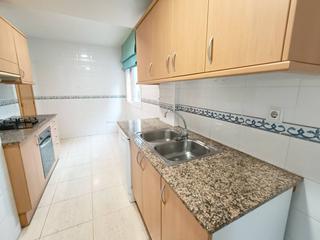 Piso  Primavera. Oportunidad única en singuerlín piso de 102 m con plaza de parki
