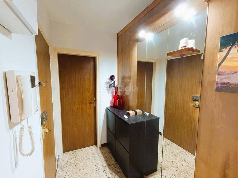 Foto fd9c32c8-3b7d-4bc4-9e39-7df237905eed. Appartamento in Centre Santa Coloma de Gramenet