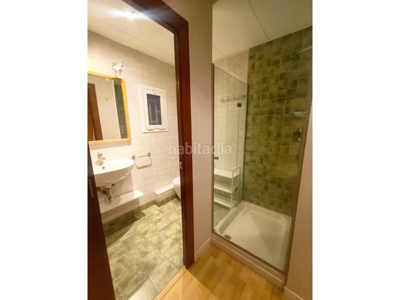 Foto bcbddee8-9083-422d-ac3b-ac54747cd439. Pis a Centre Santa Coloma de Gramenet