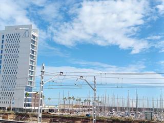 Flat  Pi i margall. Puerto de badalona  tu nuevo hogar junto al mediterráneo.