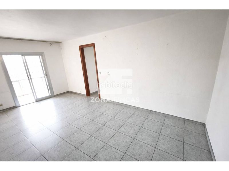 Foto 4326d49b-b69b-475d-9a4f-24b40974fccc. Apartament a Les Oliveres Santa Coloma de Gramenet