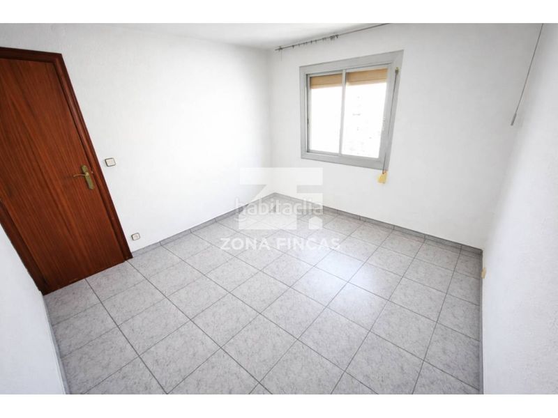 Foto 5df157ae-c36f-48bb-8469-8722b5a19e5a. Apartament a Les Oliveres Santa Coloma de Gramenet