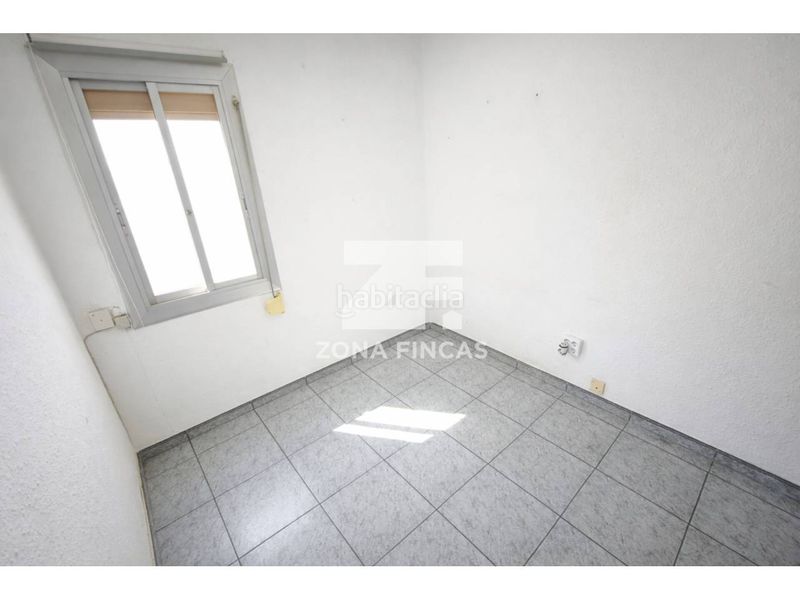 Foto 792d7f46-d42f-45be-9553-eea6cf2454d0. Apartament a Les Oliveres Santa Coloma de Gramenet
