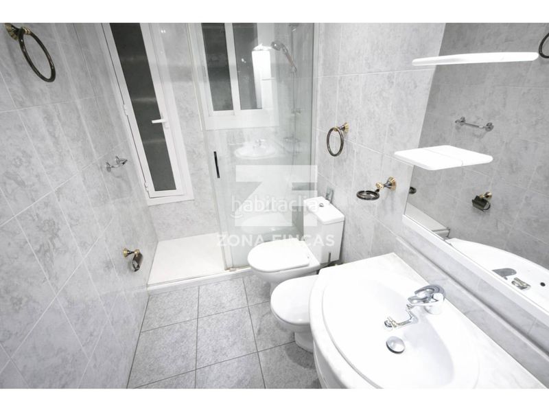 Foto e90bf35e-c863-434a-84da-49b6c3f85d57. Apartament a Les Oliveres Santa Coloma de Gramenet