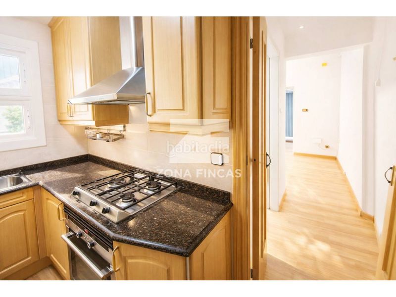 Foto 0be0a295-413b-4a8b-a365-16070f166f5c. Casa con riscaldamento in Riu Nord Santa Coloma de Gramenet