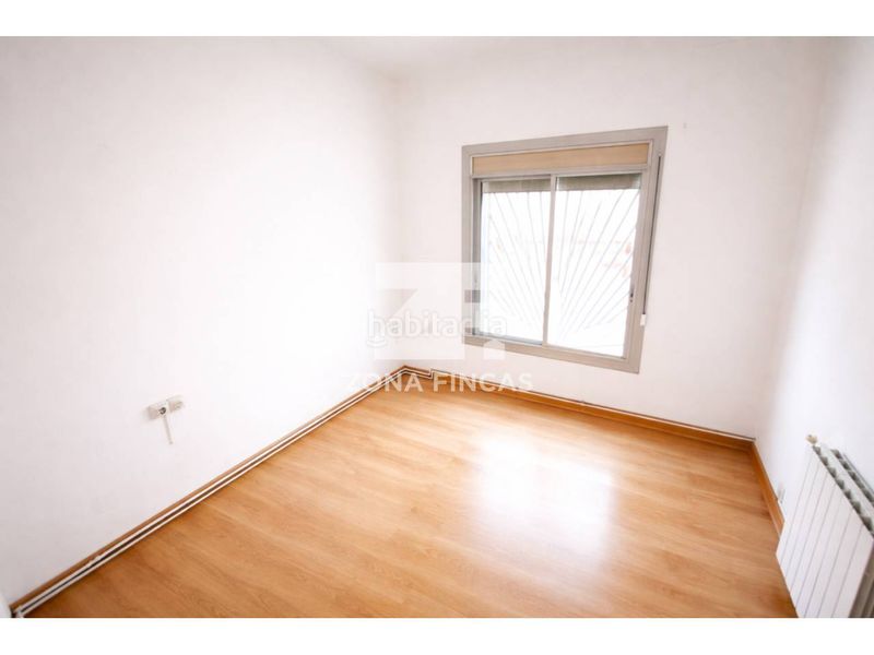 Foto 1b34eee7-5d60-49f7-892a-fc2f67a2ef17. Casa con riscaldamento in Riu Nord Santa Coloma de Gramenet
