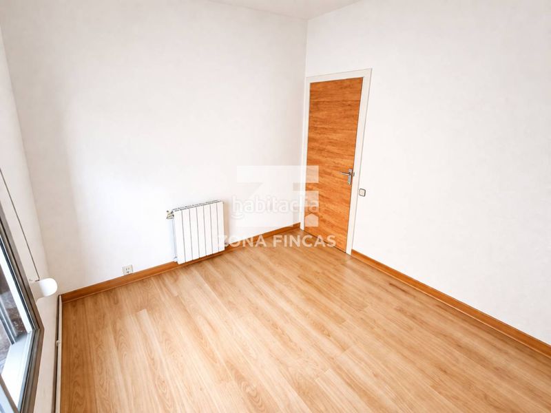 Foto 43632ab2-8858-445a-8b72-f09d181cb9f0. Casa con riscaldamento in Riu Nord Santa Coloma de Gramenet