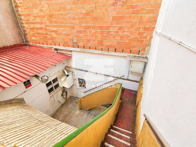 Foto 704a0a2a-6ef2-49a3-a4f5-054b26aceba0. Casa con riscaldamento in Riu Nord Santa Coloma de Gramenet