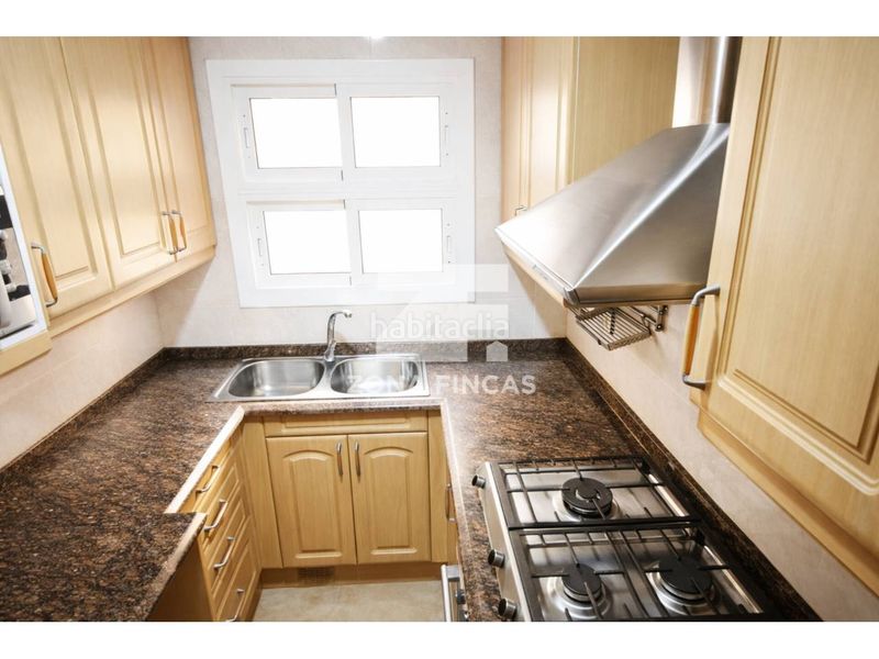 Foto 8ea85990-7bfd-43bf-958e-c1544ecddf64. Casa con riscaldamento in Riu Nord Santa Coloma de Gramenet