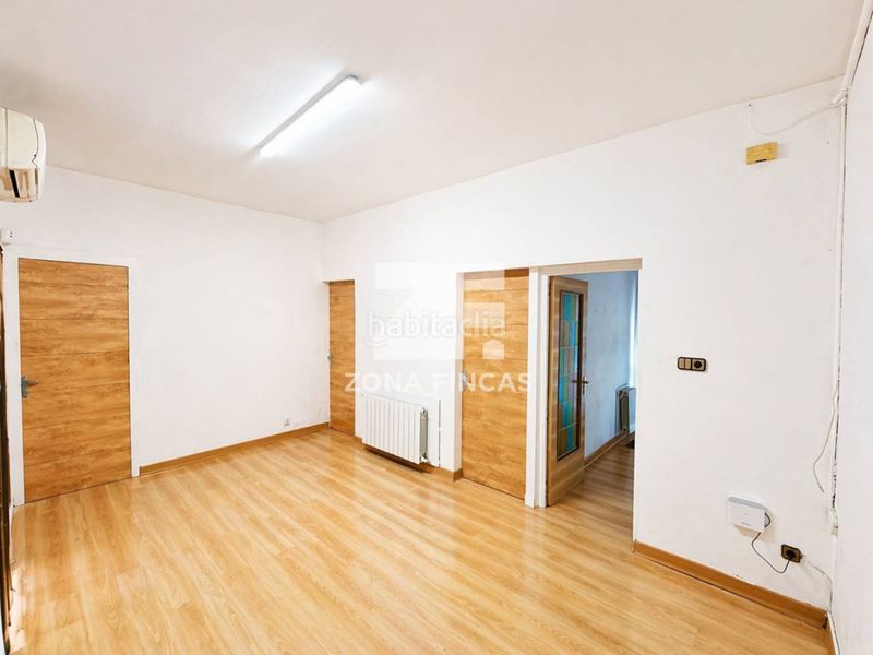 Foto d487f658-8bc0-4ba2-9244-b7b9a23cce4a. Casa con riscaldamento in Riu Nord Santa Coloma de Gramenet