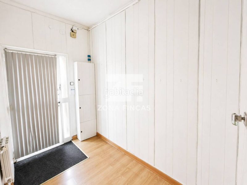 Foto ff7eb044-a7a2-4776-86e7-815080ddb37c. Casa con riscaldamento in Riu Nord Santa Coloma de Gramenet