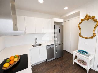 Appartement à Calle estrella 10. Espectacular ático en venta con gran terraza y ascensor