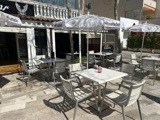 Rent Business premise in Peguera. Bar cafeteria con gran terraza