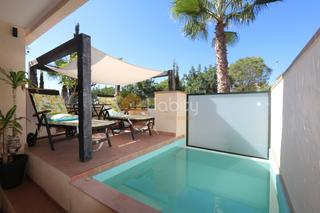 Rez-de-chaussée à Calle malasia 17. Apartamento en planta baja con piscina privada en hacienda del á