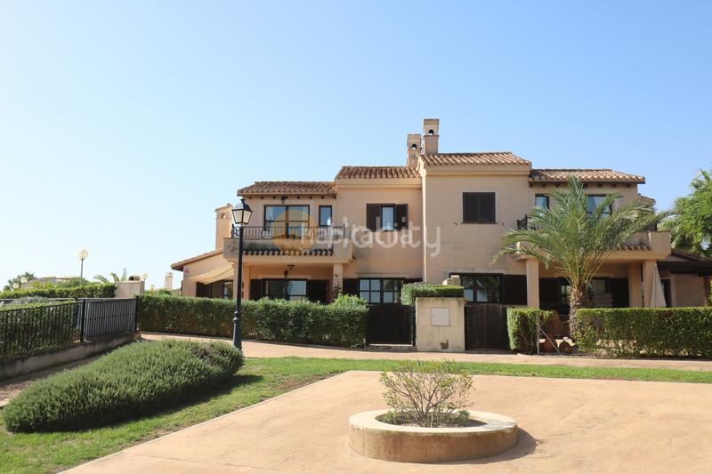 Foto 0378ddbb-bc35-4aff-bab1-9714165ec15a. Maison jumelée dans avenida bélgica 26 dans Hacienda del Álamo Golf Fuente Álamo de Murcia