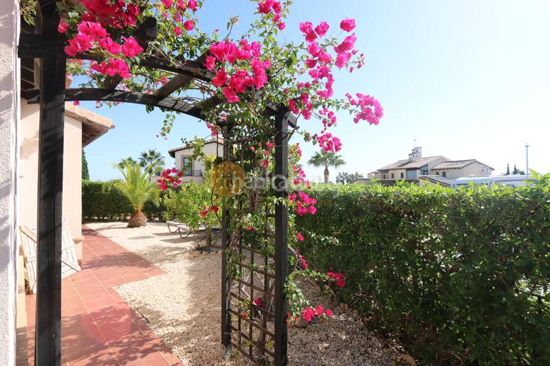 Foto 5ca73f3f-a599-44f1-8f70-adab0ca9f536. Maison jumelée dans avenida bélgica 26 dans Hacienda del Álamo Golf Fuente Álamo de Murcia