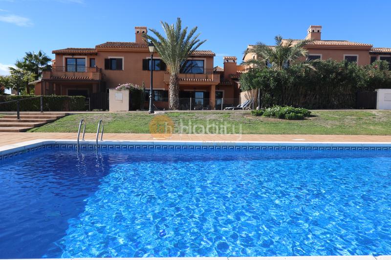 Foto 88cc8070-156a-48ef-8187-f781cb6e11a3. Casa aparellada a avenida bélgica 32 a Hacienda del Álamo Golf Fuente Álamo de Murcia