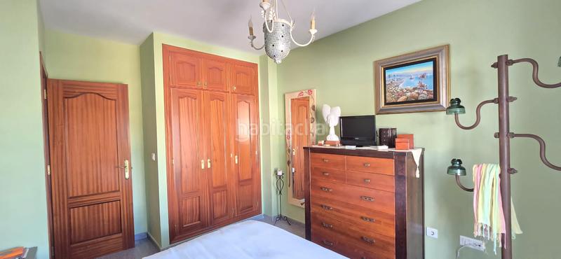 Foto 4c8baa1a-d6c0-46a0-a1a8-1d442968cdb4. Piso se vende gran piso de 3 dormitorios y 2 baños con garaje incluido (rabitilla). en Torrox