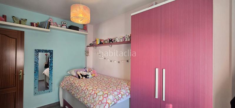 Foto 6abaff6e-630c-4bad-9572-e8fd2f45a042. Piso se vende gran piso de 3 dormitorios y 2 baños con garaje incluido (rabitilla). en Torrox