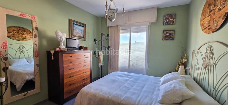 Foto 9f847091-4c64-4168-be40-f7ea92ab7fbd. Piso se vende gran piso de 3 dormitorios y 2 baños con garaje incluido (rabitilla). en Torrox