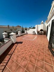 Maison jumelée à El Peñoncillo. Se vende bonita casa adosada en el peñoncillo (torrox-costa) a p