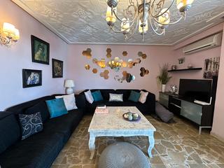 Appartement à Centro Ciudad - El Carmen. Se vende gran piso de 3 dormitorios y 2 baños en el centro de vé
