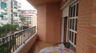 Miete Etagenwohnung in Poniente-Faro. Se alquila para temporada de invierno precioso piso en torre del