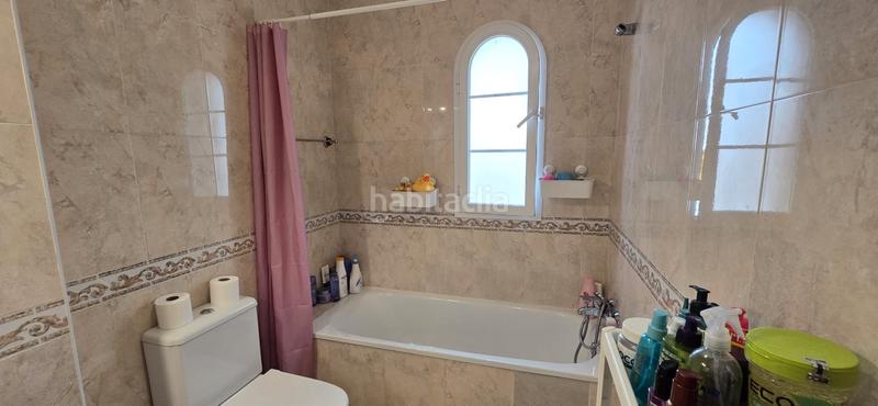 Foto cb3027a4-2f5f-4da2-ab0a-cfc73ea0661e. Maison jumelée dans Torrox pueblo Torrox