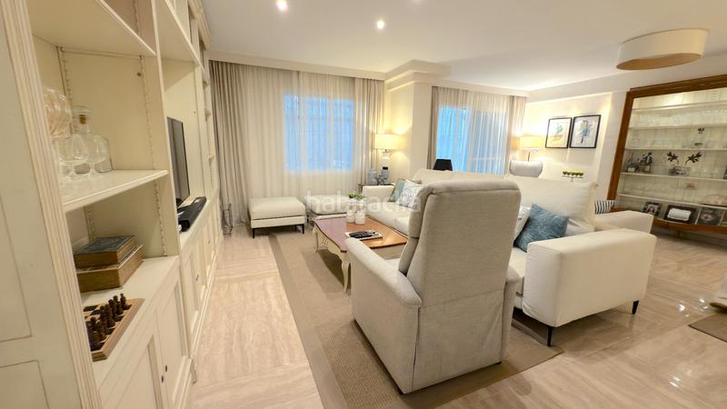 Foto 414ec400-e757-4c48-ab6b-eaf3439fe9f5. Maison jumelée avec piscine dans Caleta de Velez