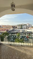 Rent Flat in Camino Viejo de Málaga. Se alquila vivienda para larga temporada de 95 m2. en el centro