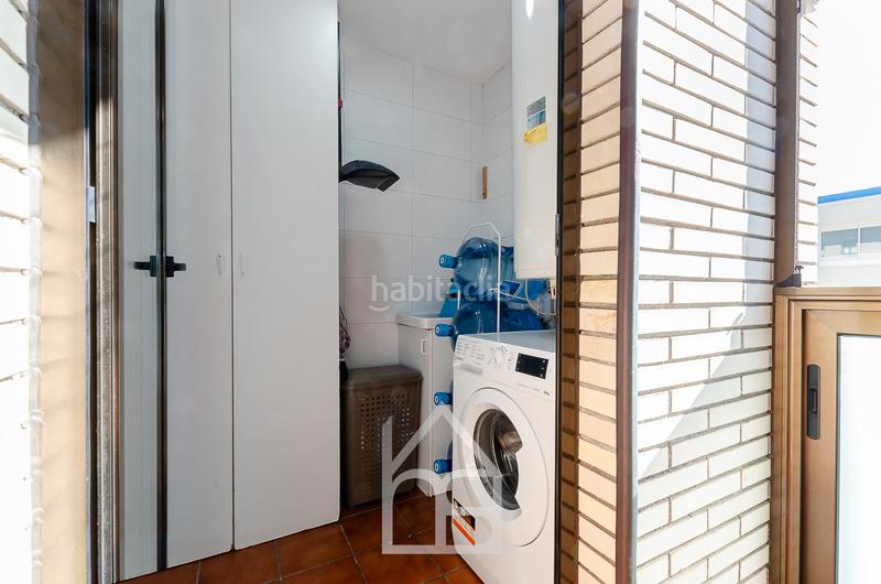 Foto 4cdd8e45-2711-4654-9bb4-ed89345b04a1. Appartamento con riscaldamento parcheggio in Fontsanta-Fatjó Cornellà de Llobregat