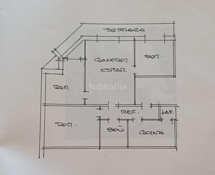 Foto a7fc2991-0baa-4353-a6fa-cb403546f269. Pis a El Pedró Cornellà de Llobregat