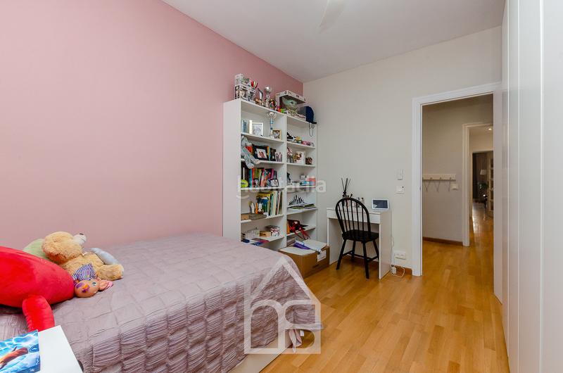 Foto 96e561c8-f2f5-41a9-82da-6d9e2894fb54. Pis amb calefacció a Centre Cornellà de Llobregat