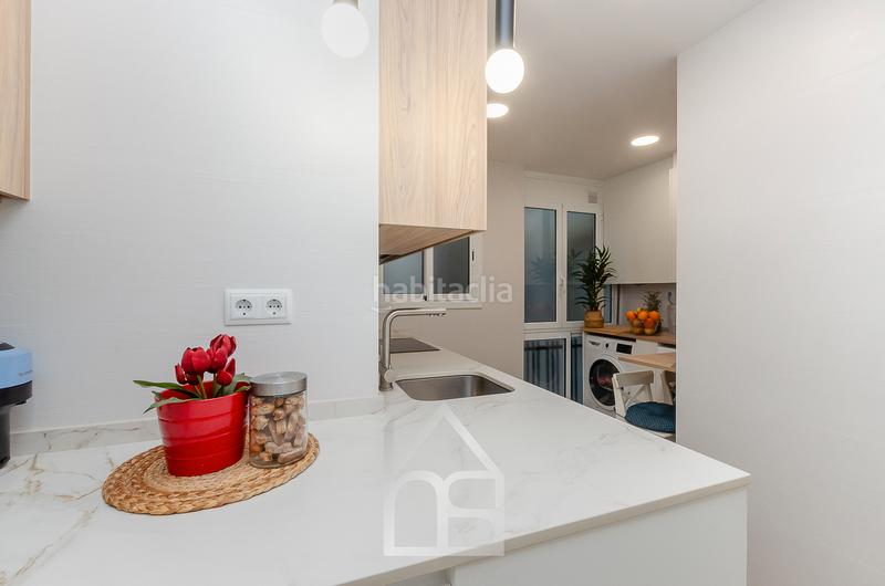 Foto f822a63f-cd18-4612-8a80-1147f856e6c4. Pis amb calefacció a Centre Cornellà de Llobregat