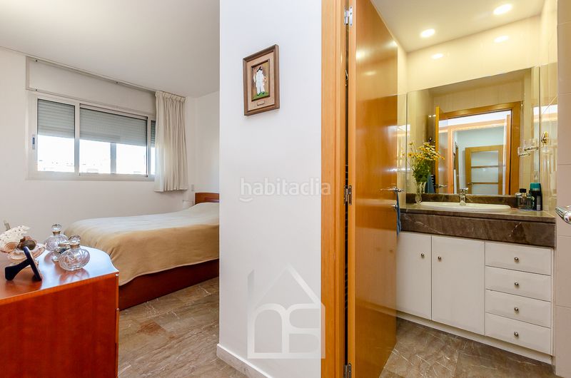 Foto c5cc57c1-914d-472d-9e41-23cc4448893b. Pis amb calefacció aparcament a Almeda - El Corte Inglés Cornellà de Llobregat