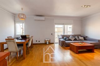 Pis  Carrer de montjuïc. Sant joan centro