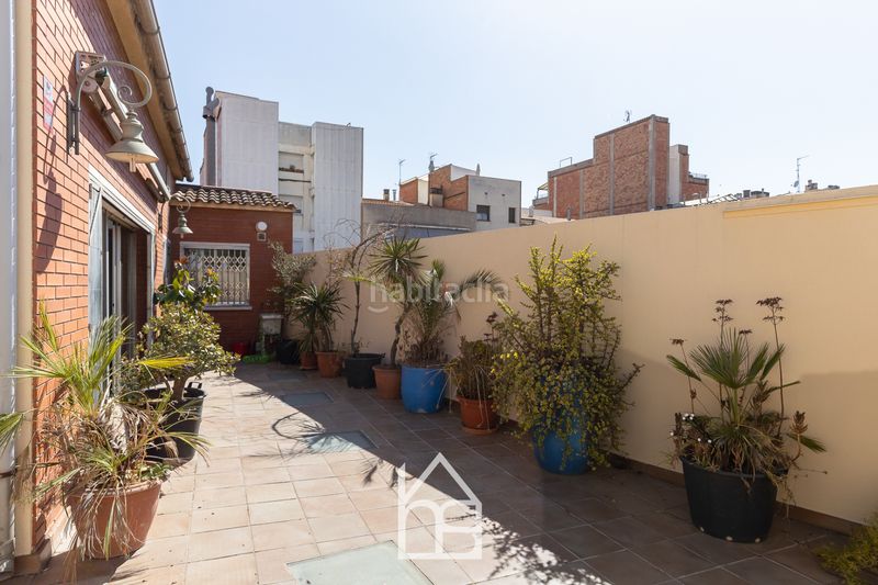 Foto 0aa62c27-9a5c-49d9-8f9f-8b4da78a59e7. Casa adossada amb calefacció aparcament a Centre Cornellà de Llobregat